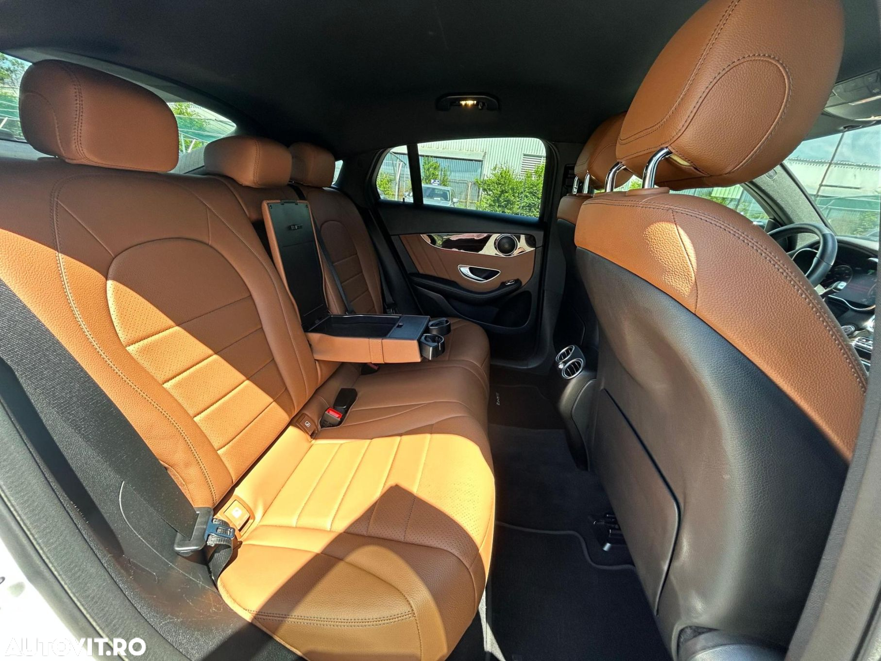 Mercedes-Benz GLC Coupe 300 e 4Matic 9G-TRONIC AMG Line - 16