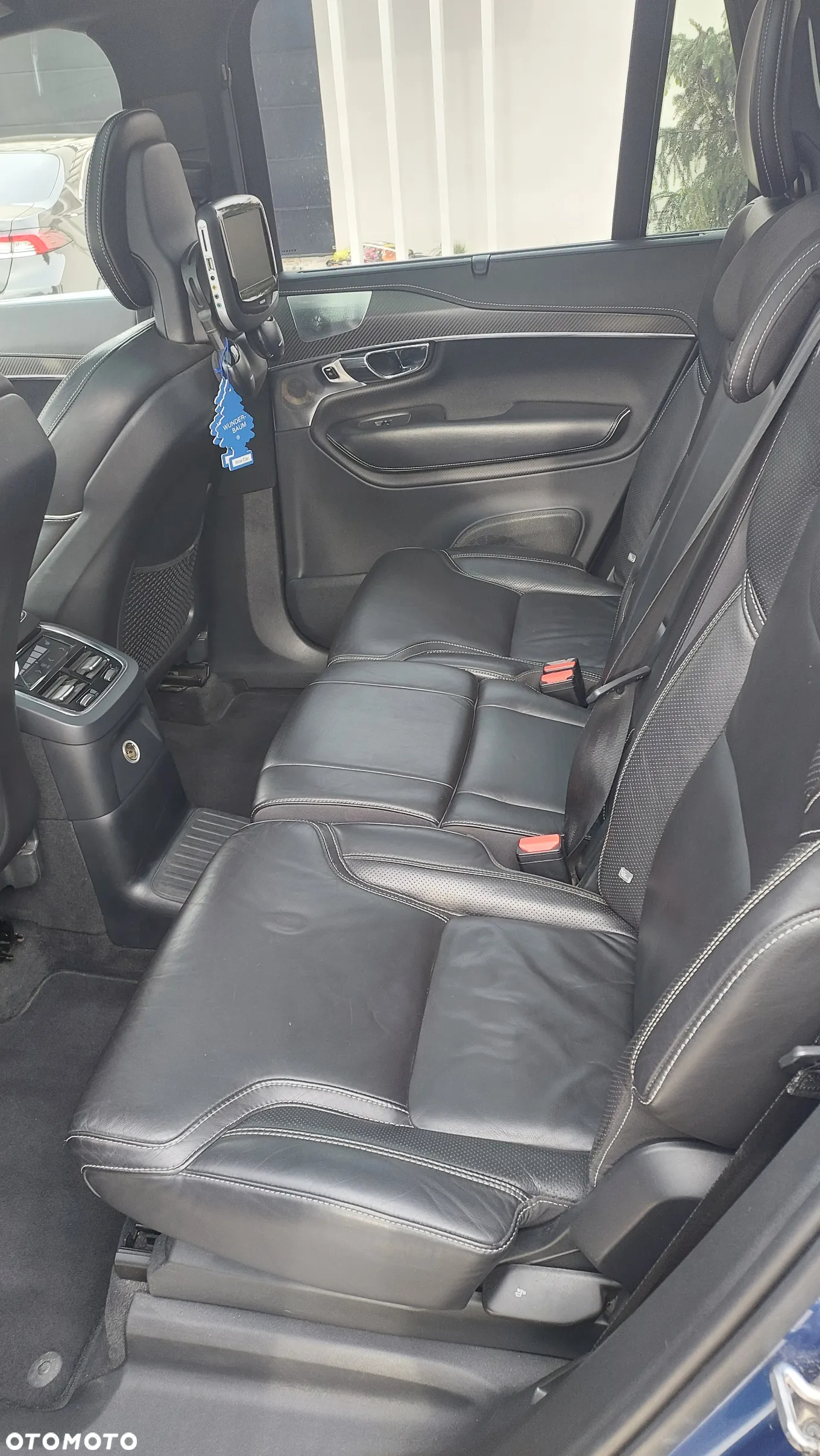 Volvo XC 90 T8 AWD Plug-In Hybrid R-Design 7os - 23