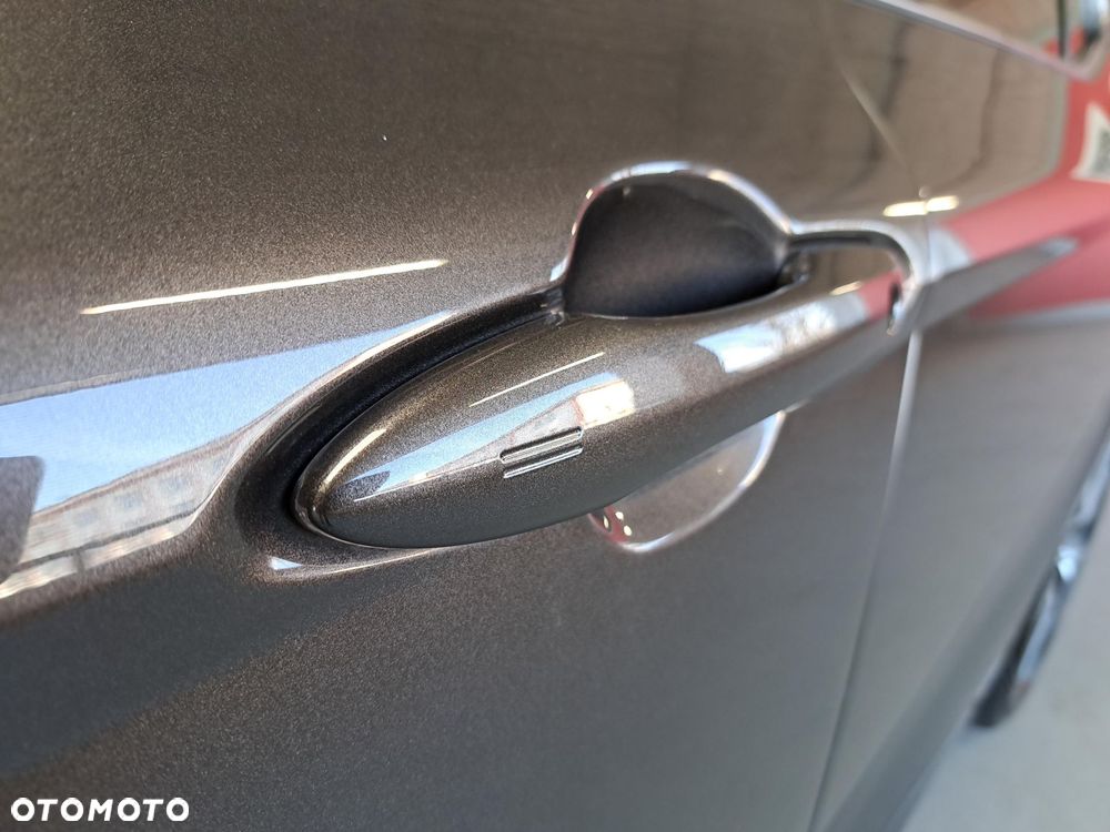 Toyota Camry 2.5 Hybrid Prestige CVT - 38