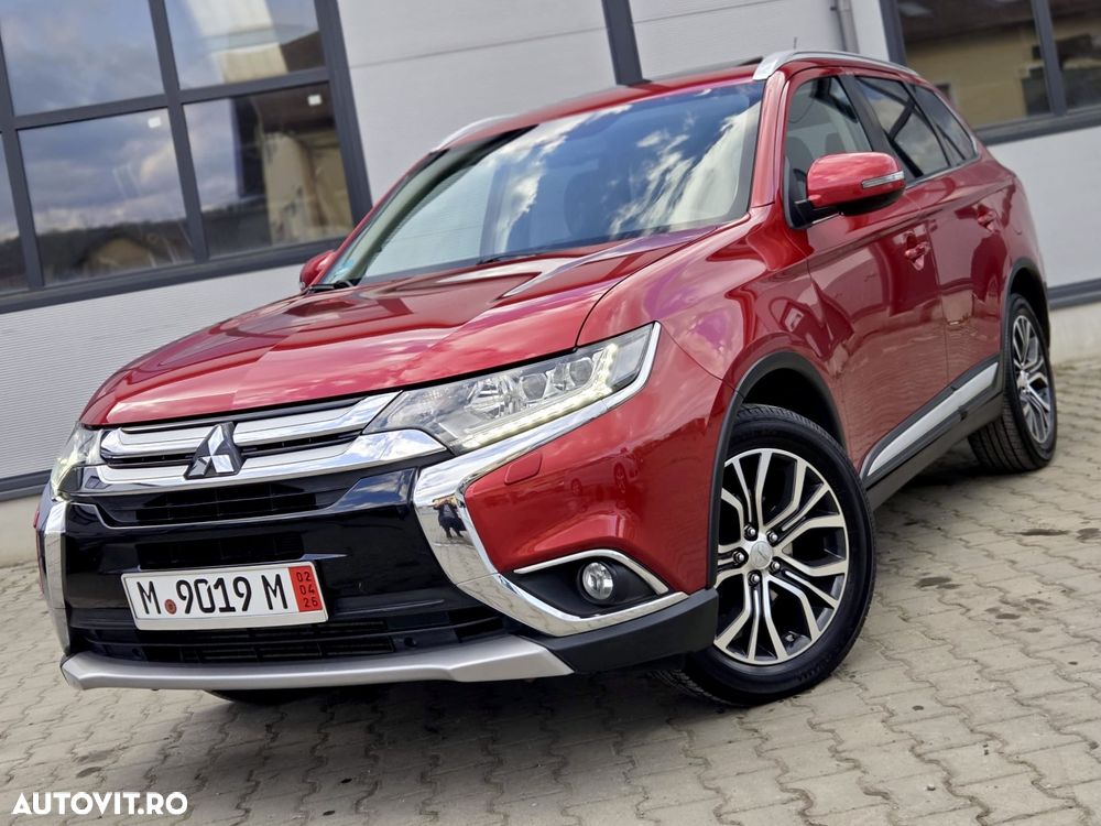 Mitsubishi Outlander 2.2 DI-D 4WD Automatik Diamant Edition+ - 1