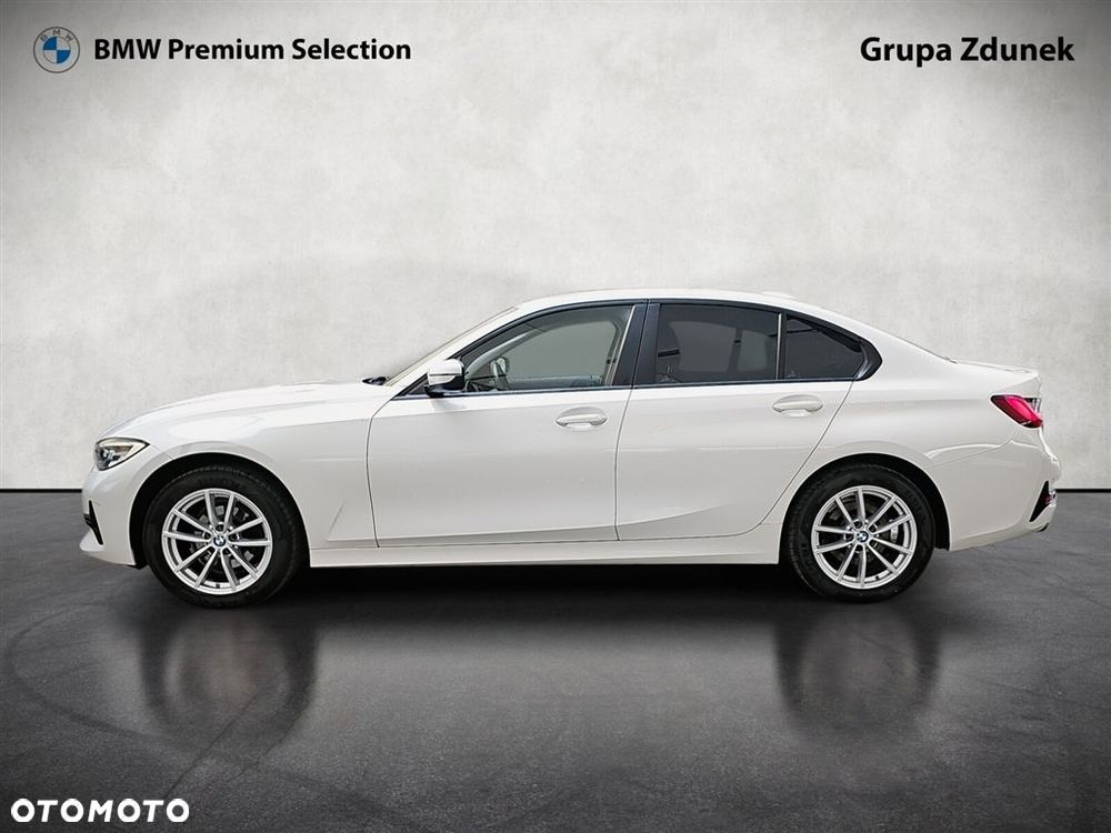 BMW Seria 3 320d xDrive - 12