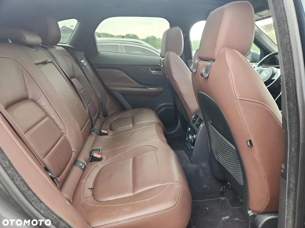 Jaguar F-Pace S AWD - 10