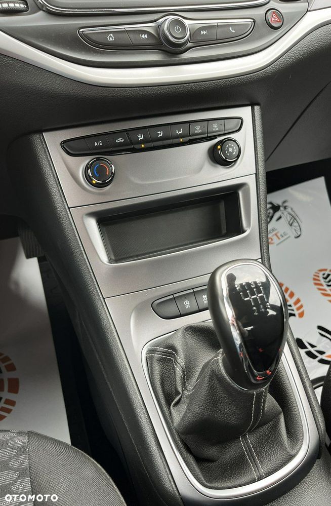 Opel Astra - 18