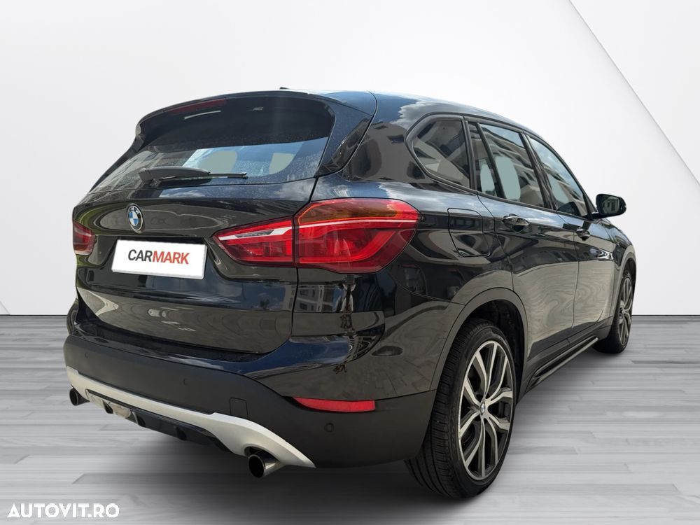 BMW X1 xDrive20d Aut. Sport Line - 4