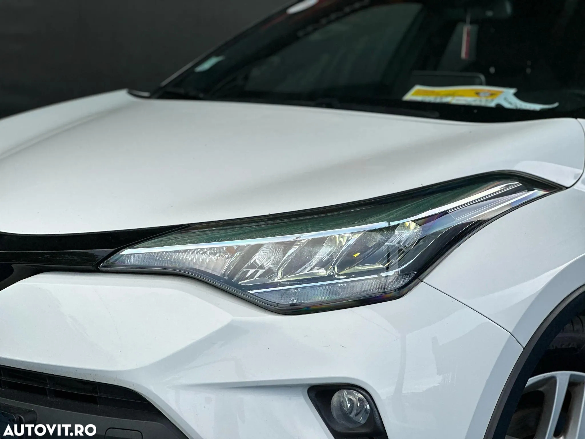 Toyota C-HR - 12