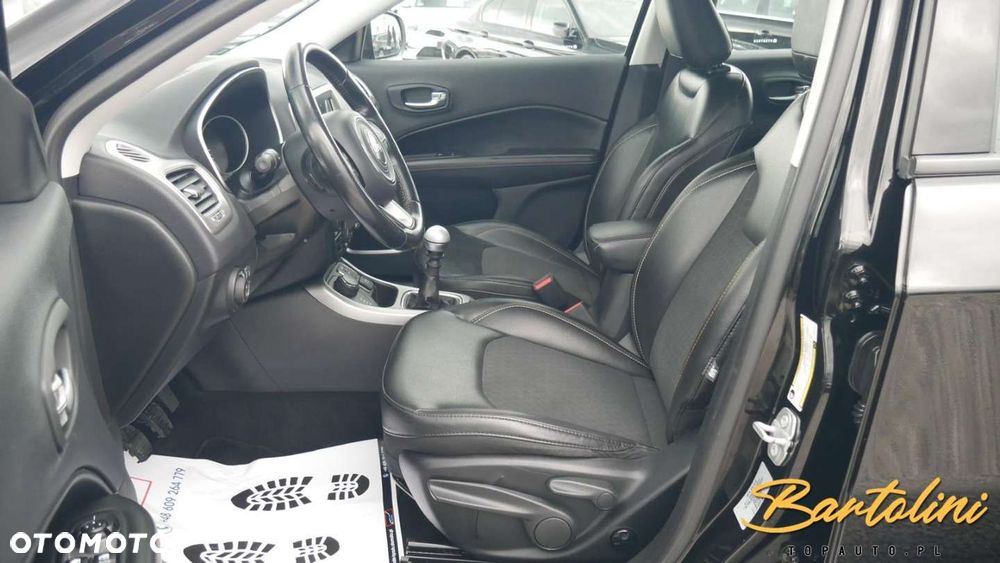Jeep Compass - 16