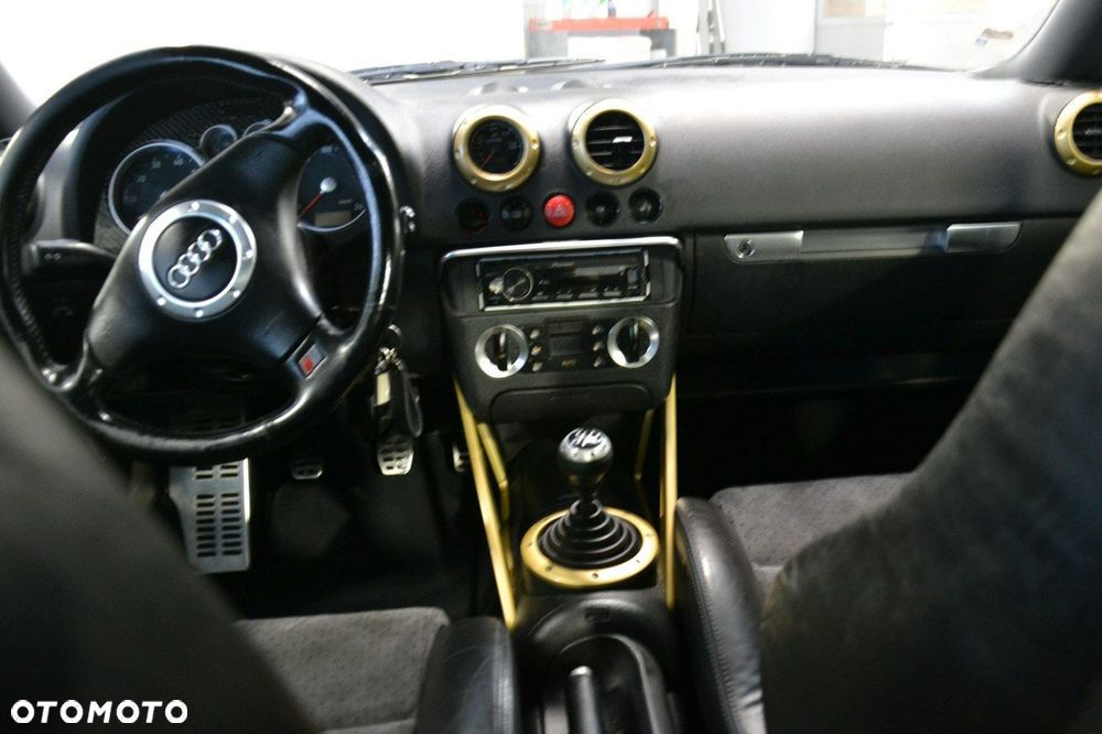 Audi TT Coupé - 15
