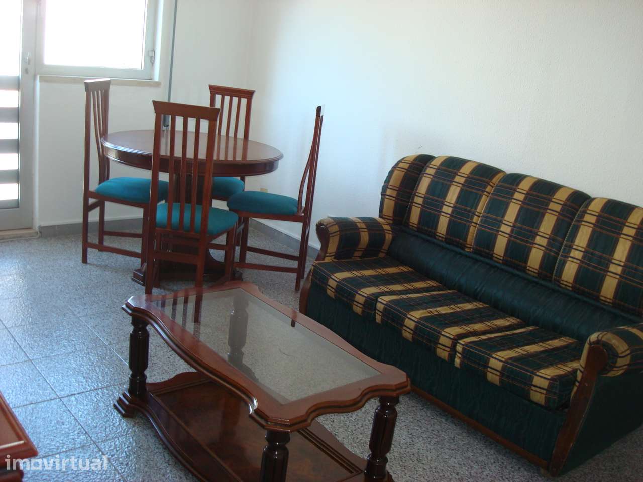 Apartamento t1, com arrumos, Vila D" este - Grande imagem: 3/11