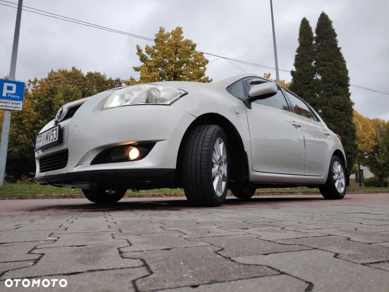 Toyota Auris - 17