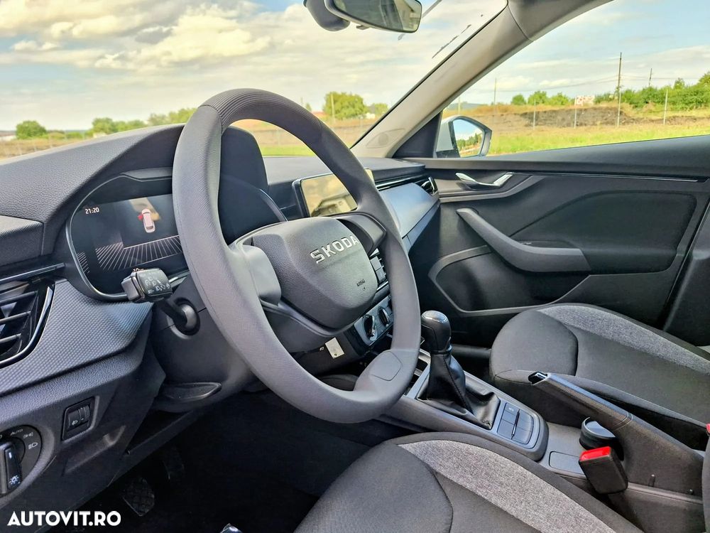 Skoda Kamiq 1.0 TSI Essence - 28