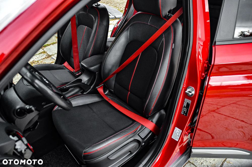 Hyundai Kona 1.6 T-GDI DCT Premium - 26