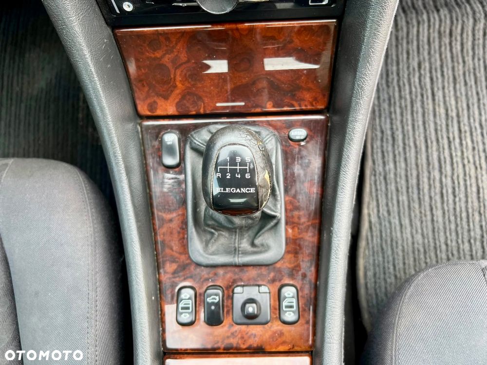 Mercedes-Benz CLK - 22