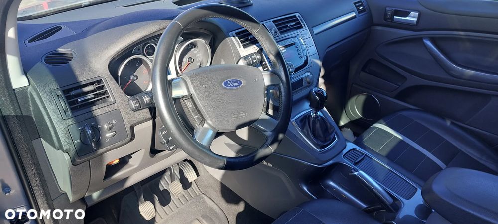 Ford Kuga 2.0 TDCi Titanium - 10