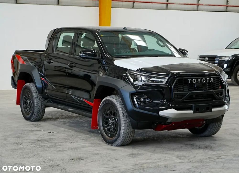 Toyota Hilux - 1