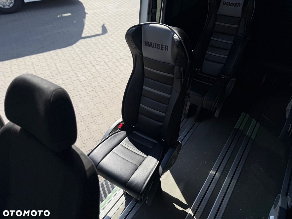 Mercedes-Benz Sprinter - 15