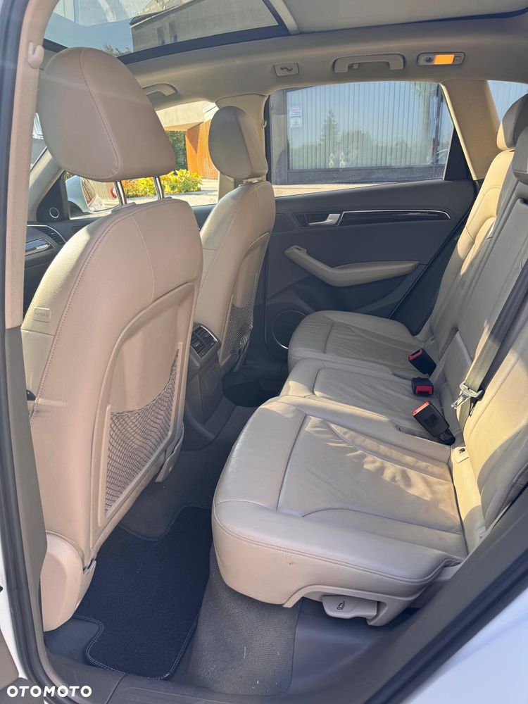 Audi Q5 3.2 FSI Quattro S tronic - 12