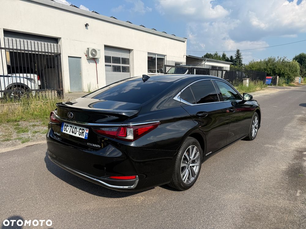 Lexus ES 300h Business Edition + - 5