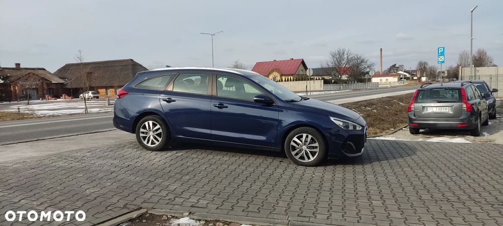 Hyundai i30 1.4 T-GDI Family+ - 3
