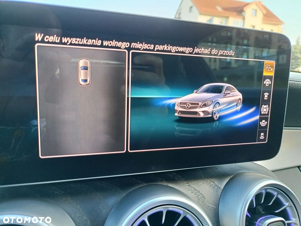 Mercedes-Benz Klasa C 200 4MATIC 9G-TRONIC - 25