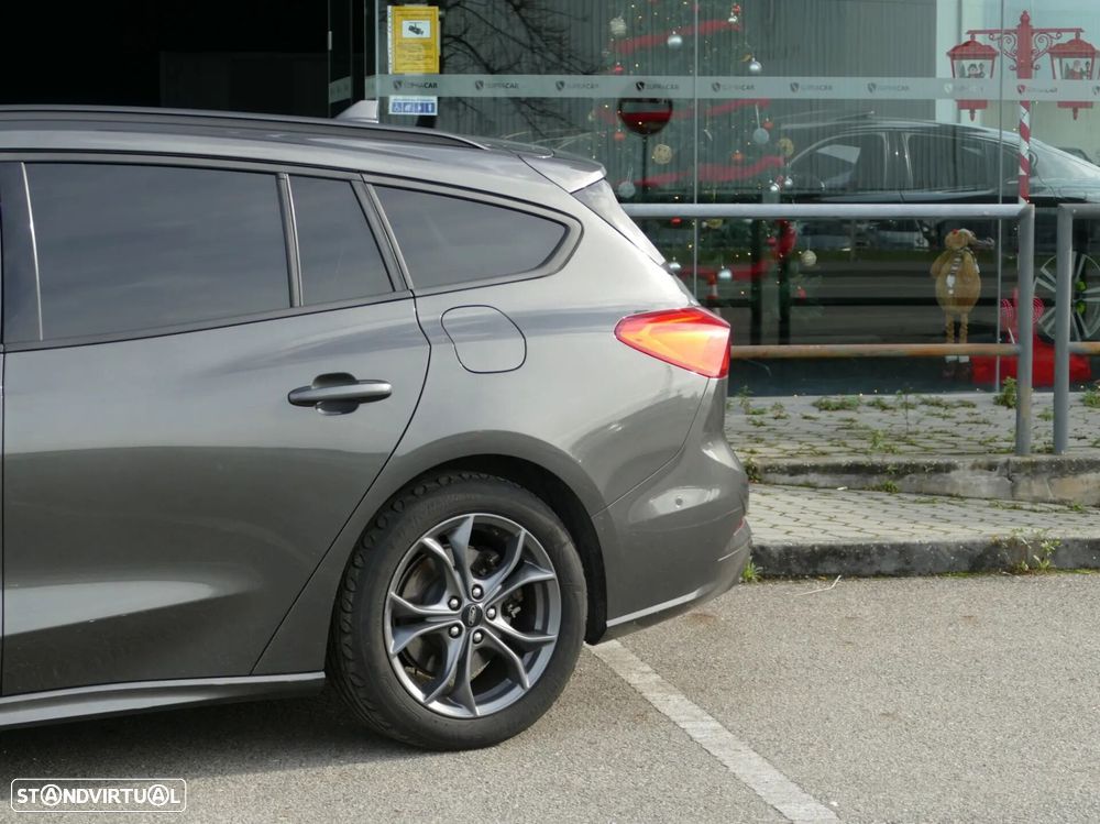 Ford Focus SW 1.5 TDCi EcoBlue ST-Line - 11