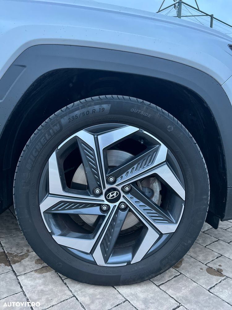 Hyundai Tucson - 13
