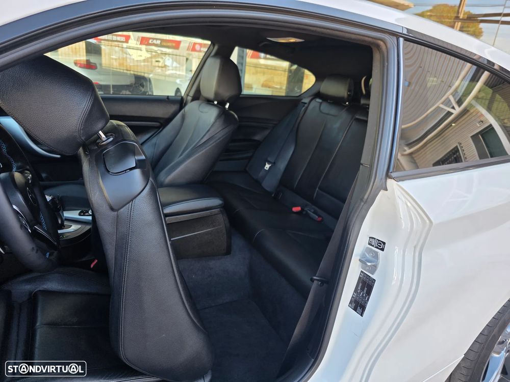 BMW 120 dA Pack M - 24