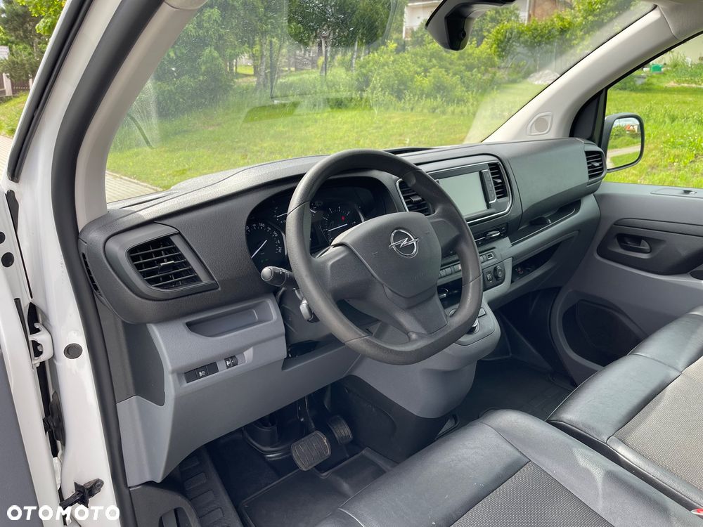 Opel Vivaro - 8