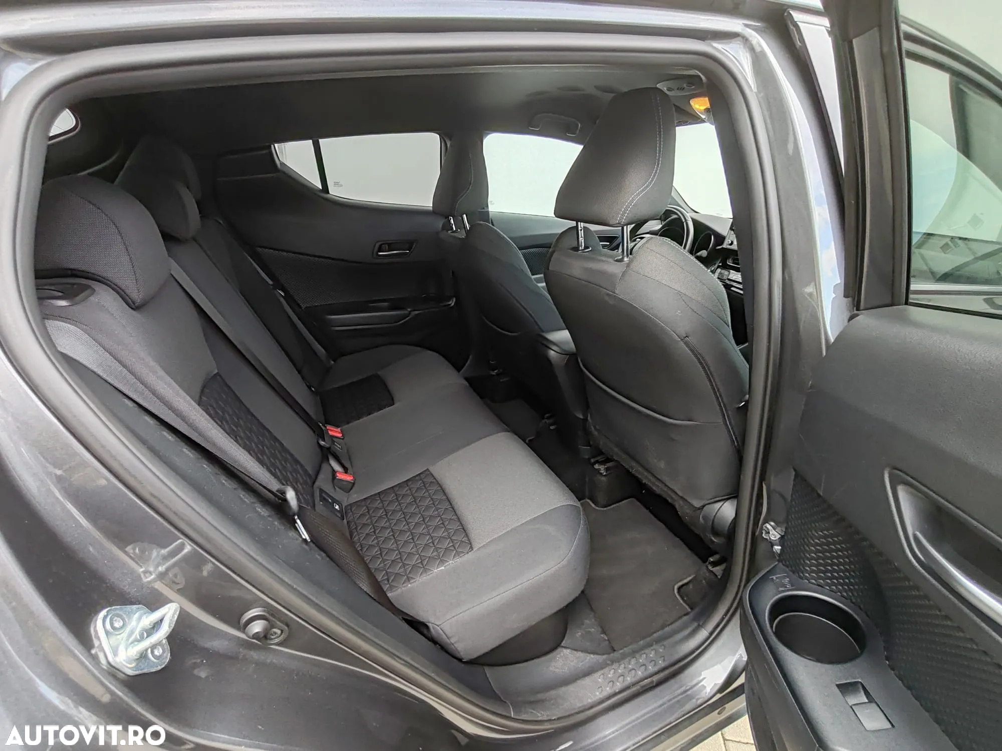 Toyota C-HR 2.0 HSD 184 CP 4x2 CVT Style - 7