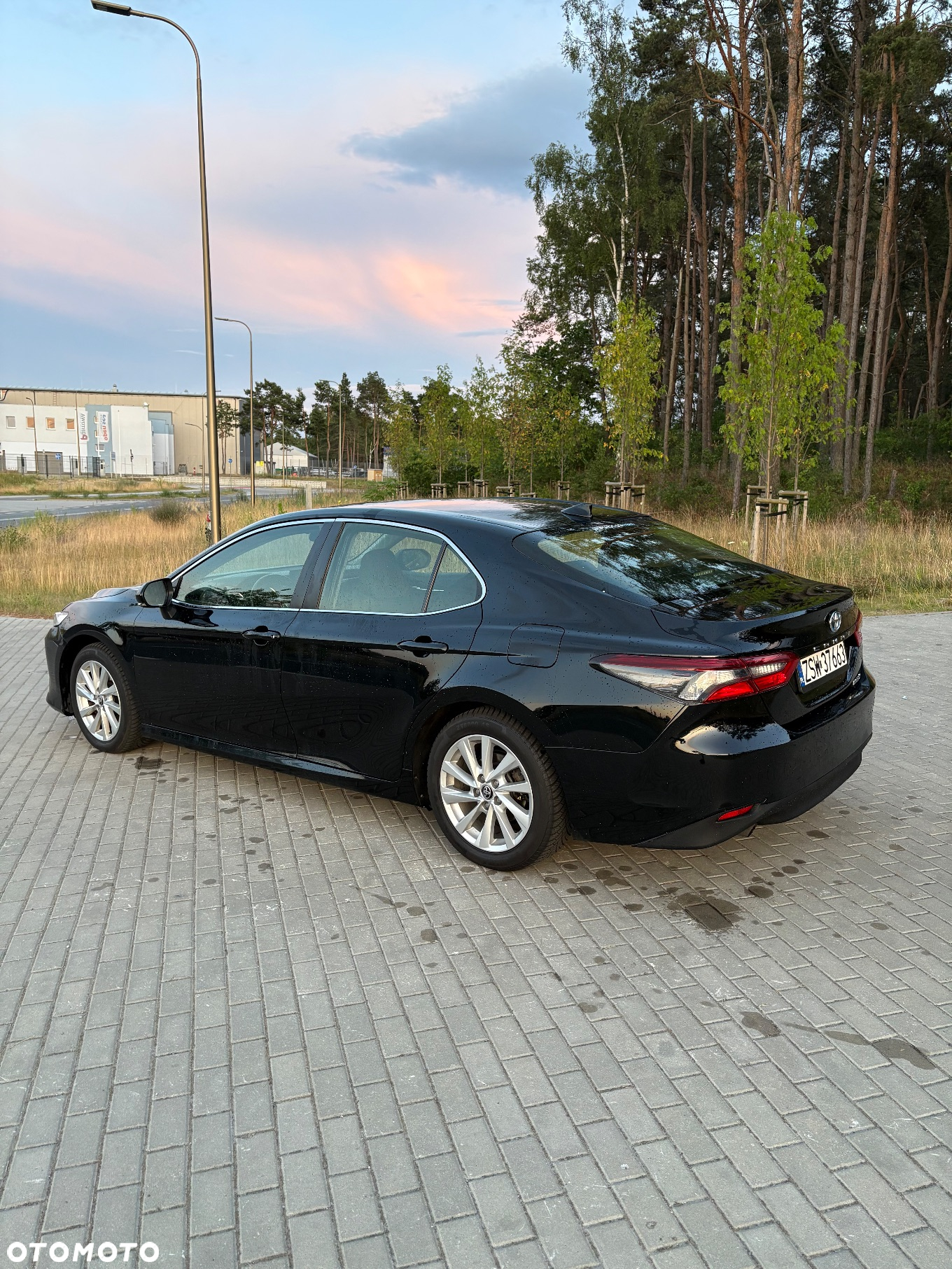 Toyota Camry 2.5 Hybrid Comfort CVT - 6