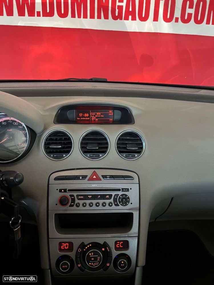 Peugeot 308 1.6 HDi Executive - 10