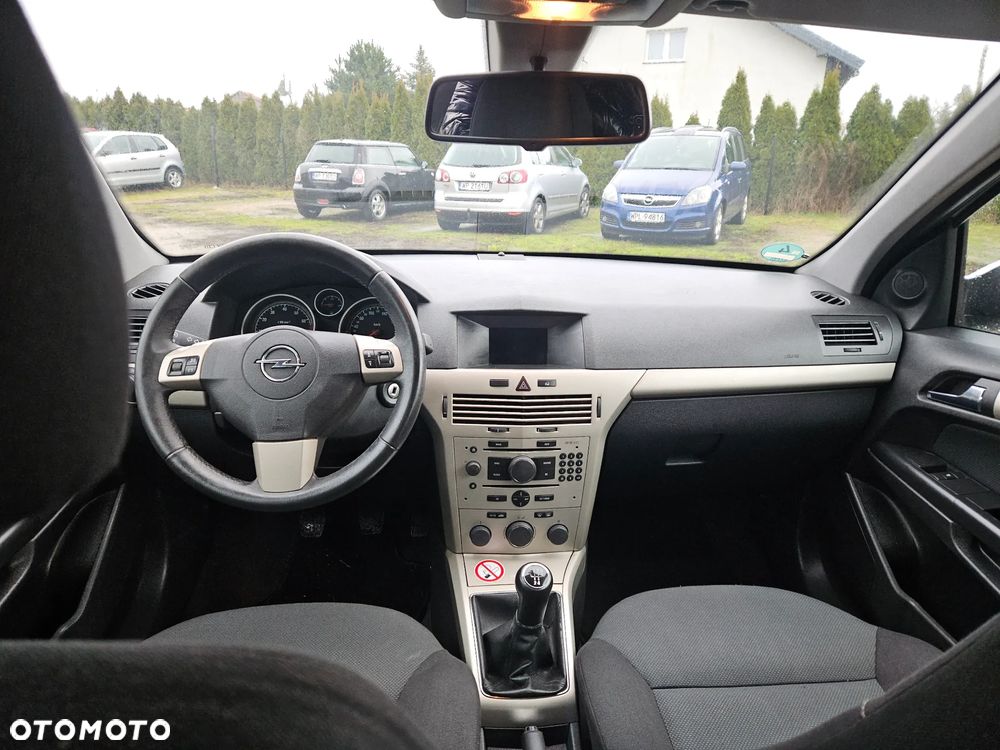 Opel Astra 1.6 NAVI - 18