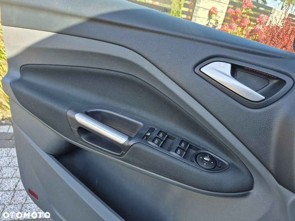 Ford C-MAX - 19