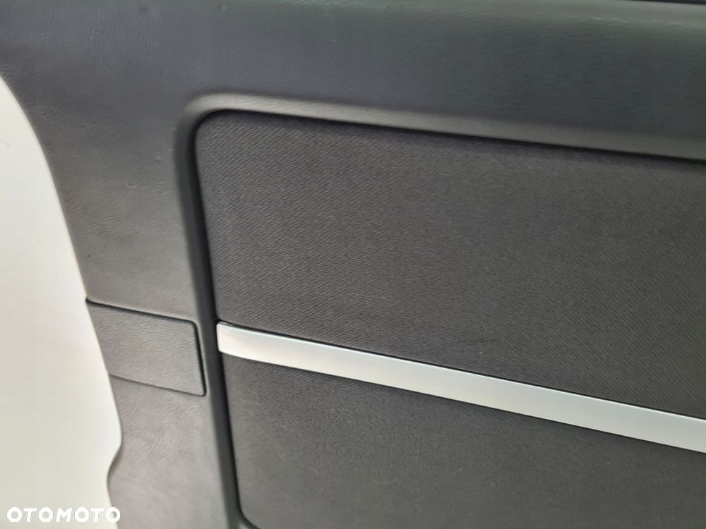 VW T5 MULTIVAN tapicerka drzwi przesuwnych LEWA 7H5867027 - 3