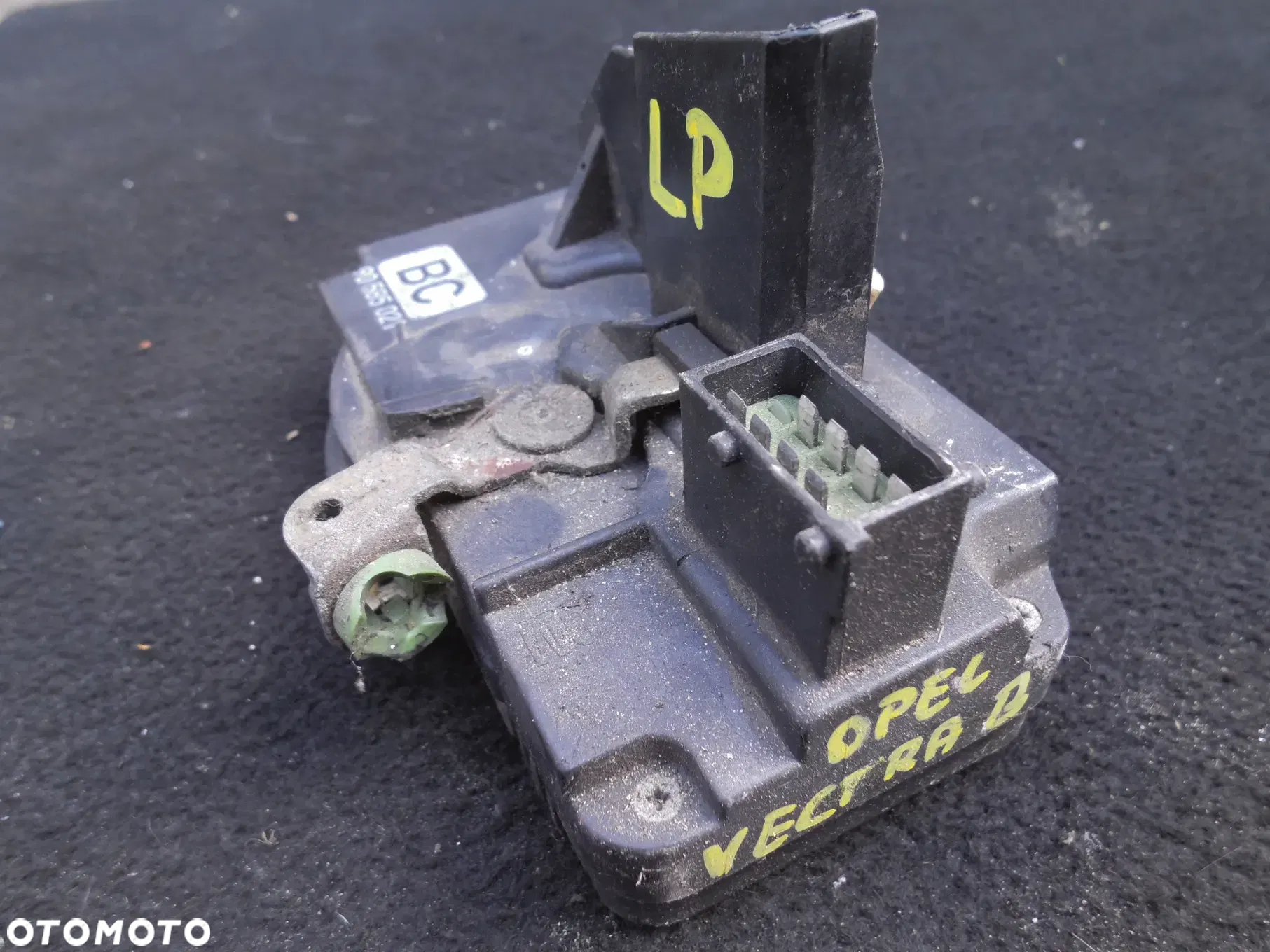 OPEL VECTRA B ZAMEK DRZWI LEWY PRZÓD LEWYCH PRZEDNICH BC 90585021 POSIADAM 3SZT - 2