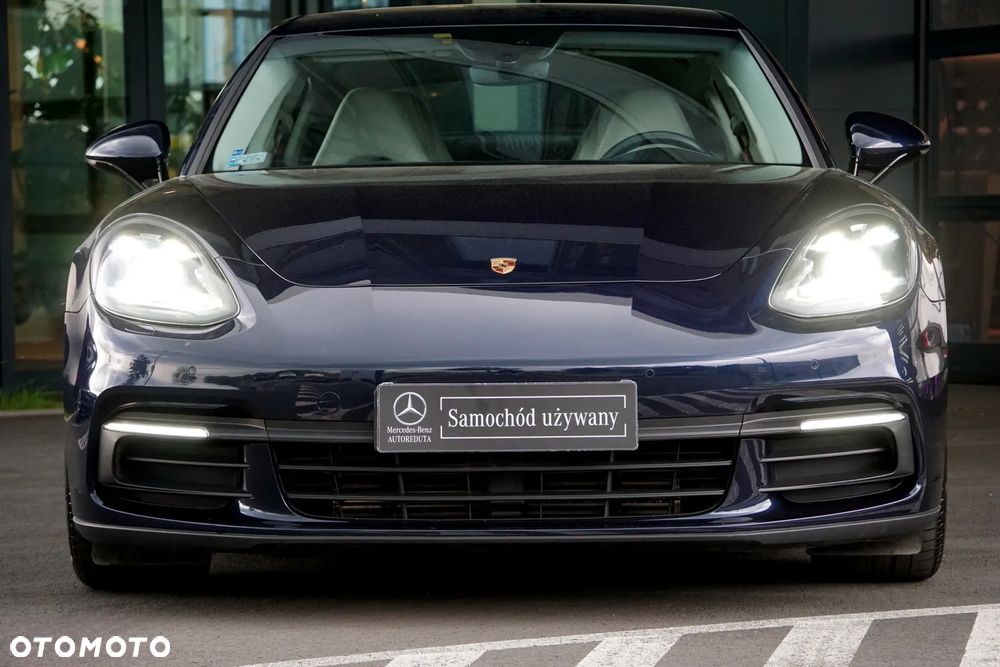 Porsche Panamera 4 - 9
