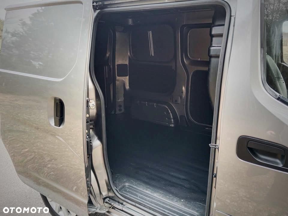 Nissan NV200 - 17
