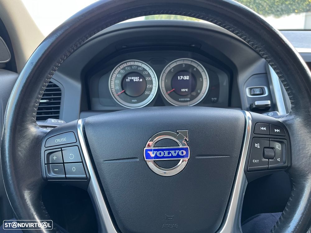 Volvo XC 60 2.0 D3 Drive Momentum Start/Stop - 9