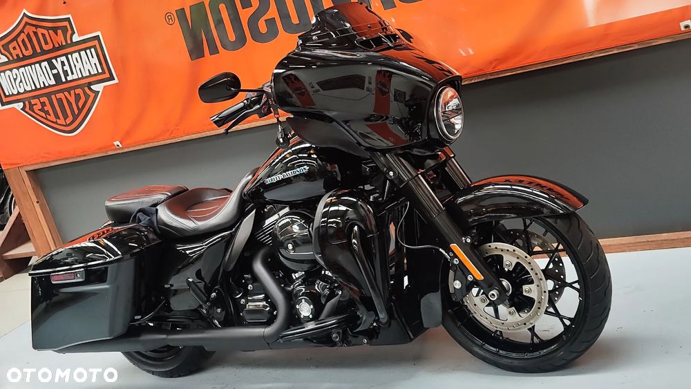 Harley-Davidson FLHXS Special - 2