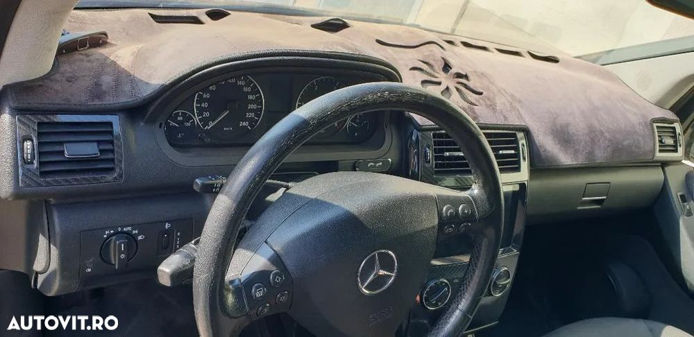 Mercedes-Benz A 160 CDI Autotronic - 12