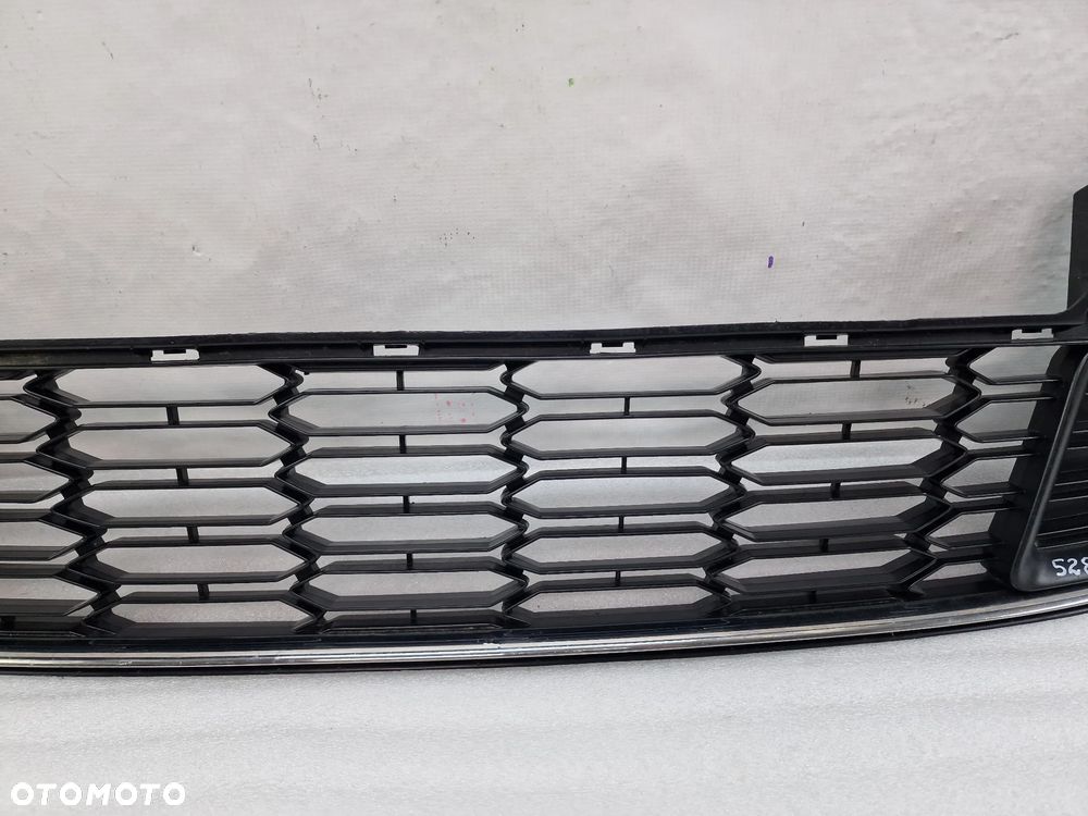 CITROEN C-ELYSEE 12- KRATKA ŚRODKOWA Z CHROMEM , NR 9676958080 , NR AUKCJI KR528 - 4