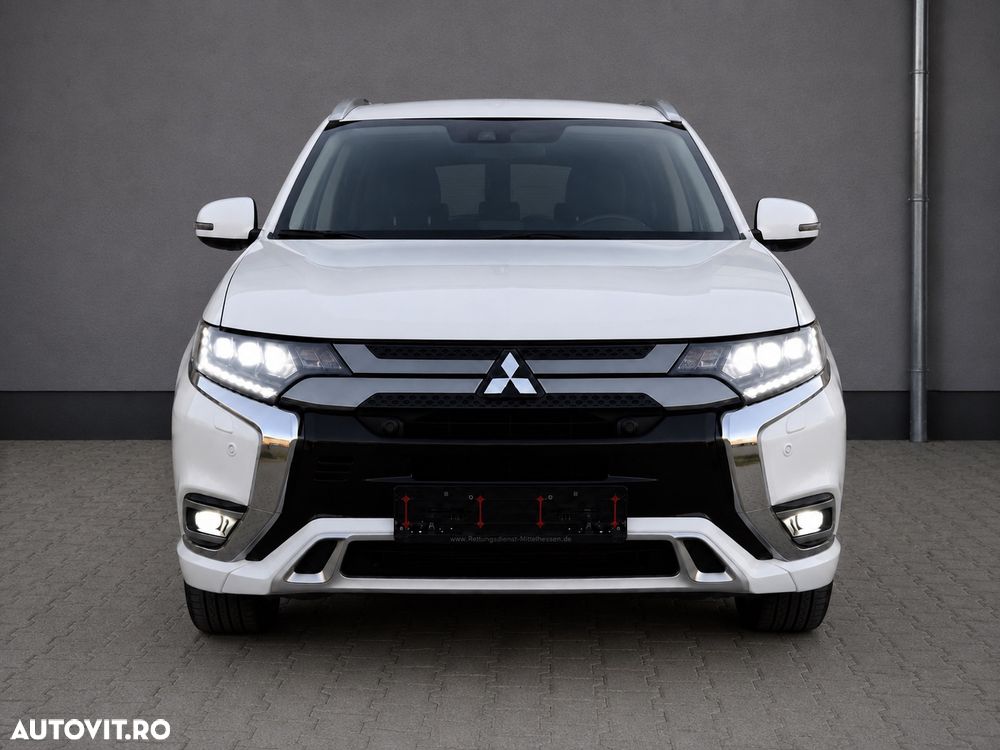 Mitsubishi Outlander 2.4 4WD Diamant+ - 2
