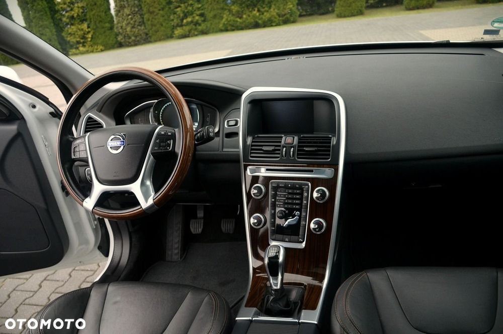Volvo XC 60 - 16