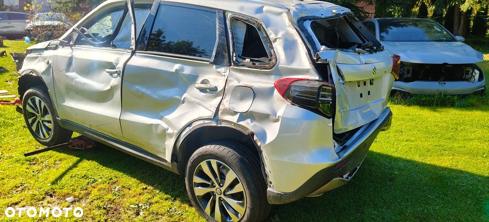Suzuki Vitara 1.4 Boosterjet Hybrid Allgrip Comfort+ - 2