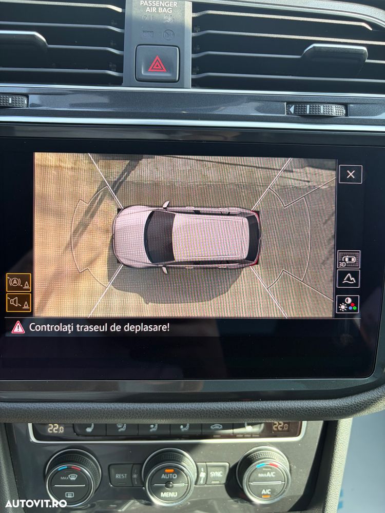 Volkswagen Tiguan - 16