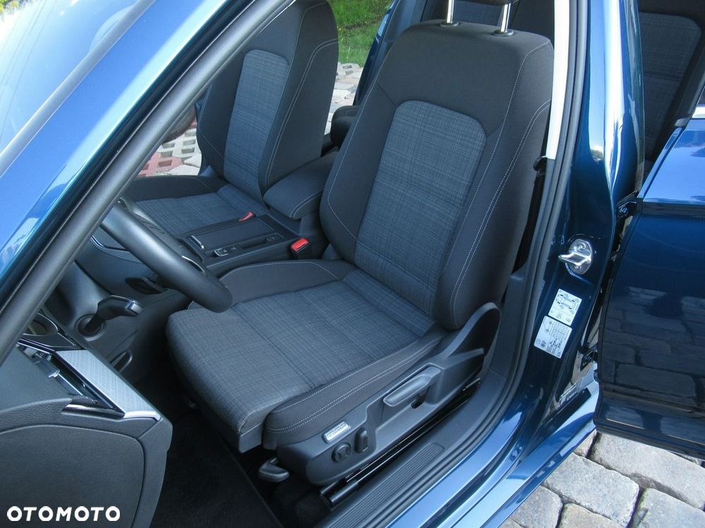 Volkswagen Passat - 6