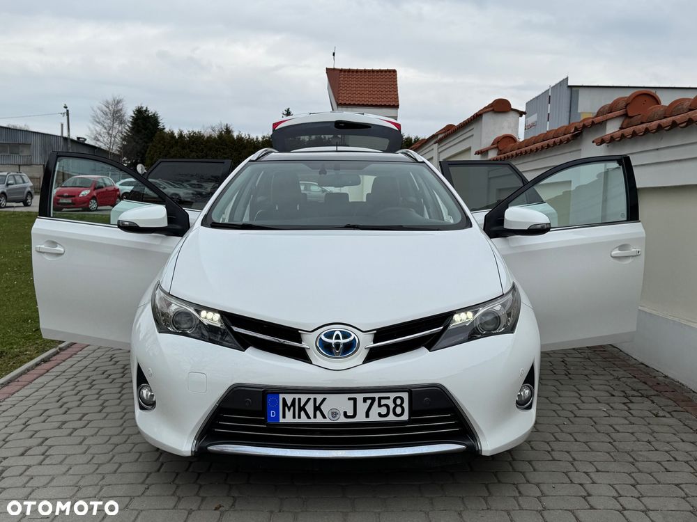 Toyota Auris 1.8 HSD Luna - 12