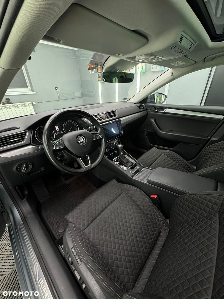 Skoda Superb 2.0 TDI Style DSG - 21