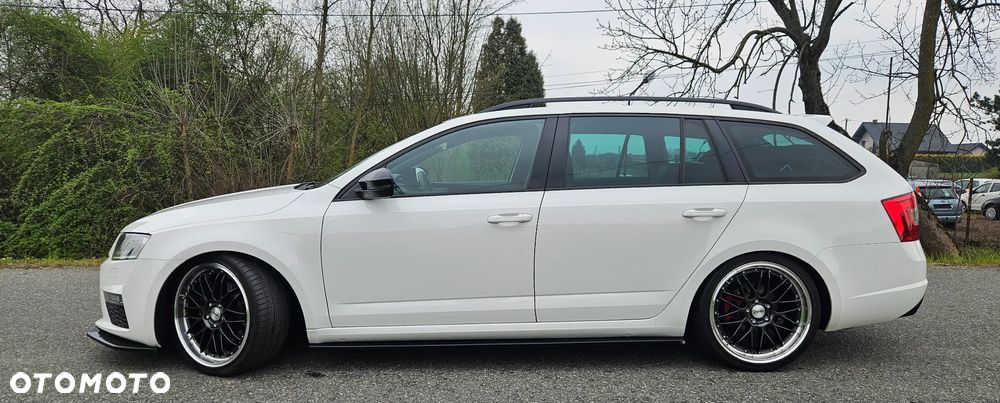 Skoda Octavia 2.0 TDI (Green tec) DSG RS - 3