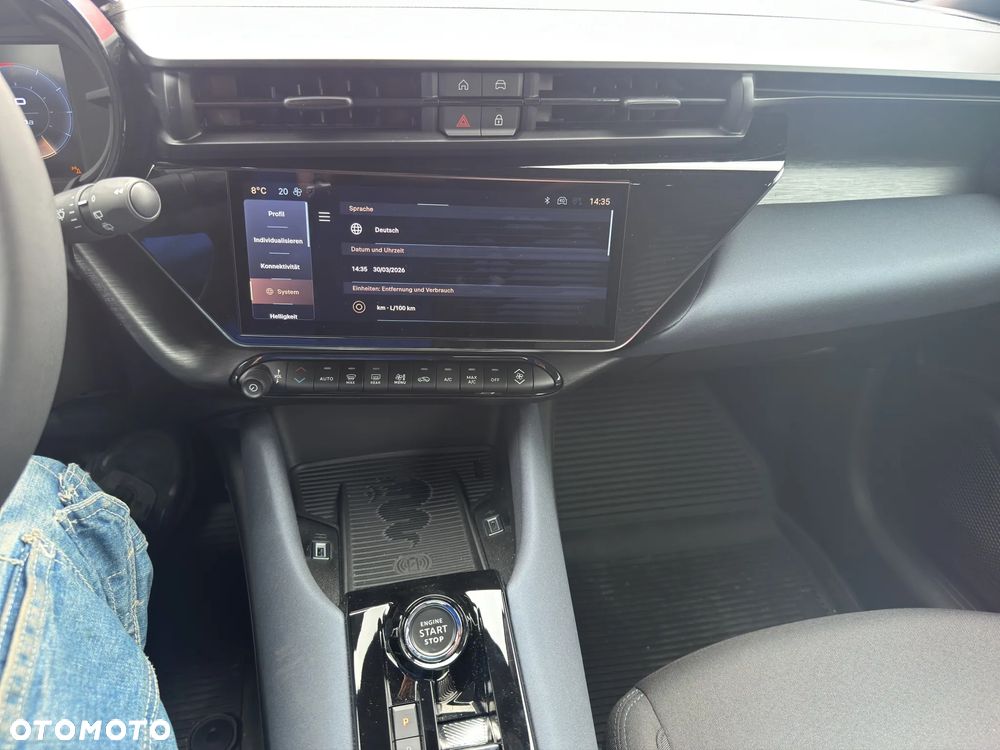 Alfa Romeo Junior 1.2 mHEV Ibrida eDCT - 12