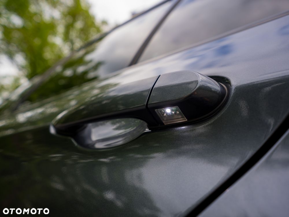 BMW Seria 3 320d M Sport Shadow - 16